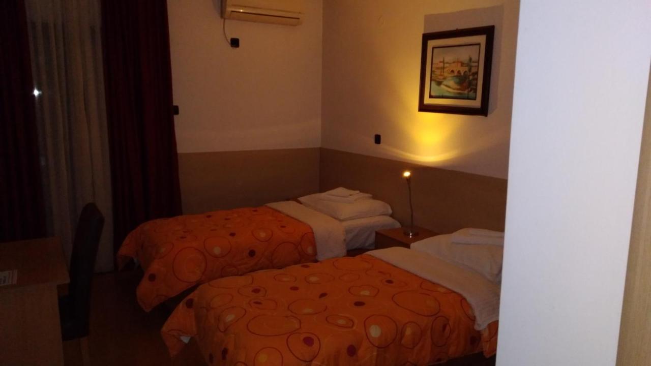 Hotel Viv Trebinje Esterno foto