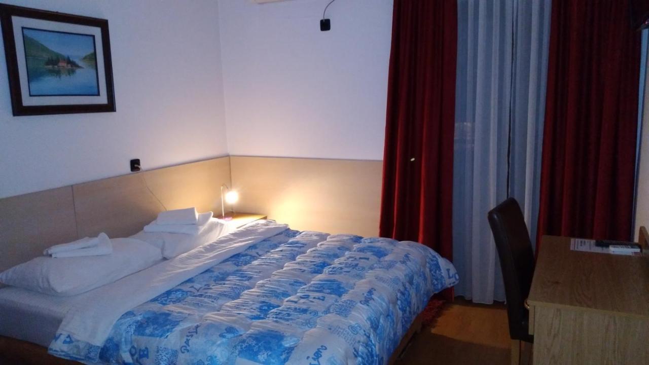 Hotel Viv Trebinje Esterno foto