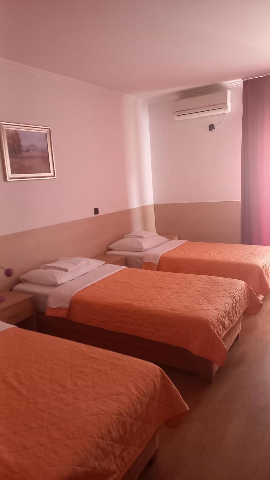Hotel Viv Trebinje Camera foto