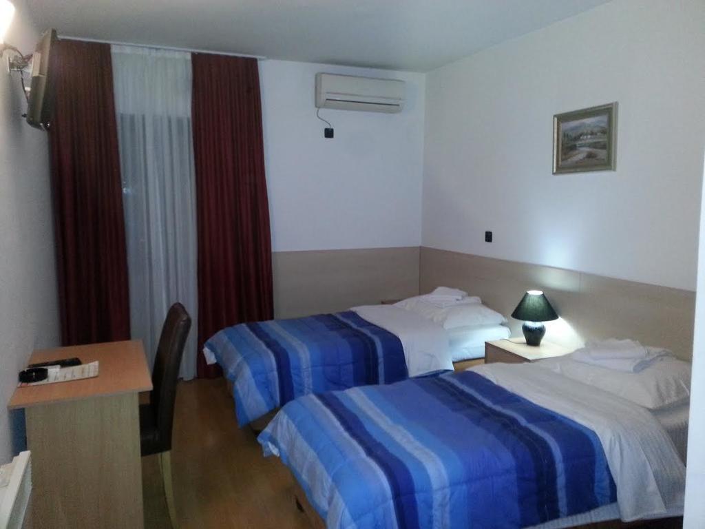 Hotel Viv Trebinje Esterno foto
