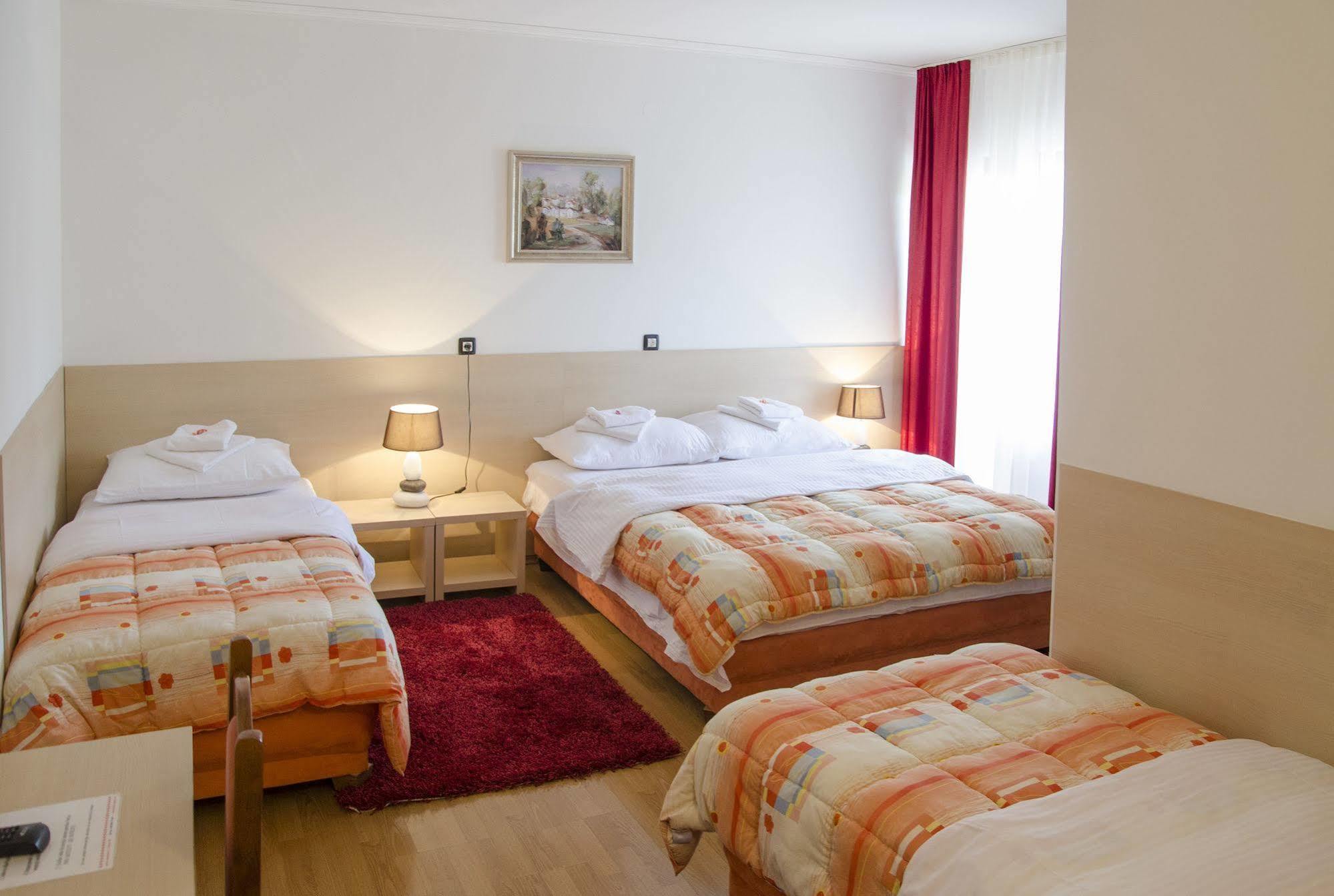 Hotel Viv Trebinje Esterno foto